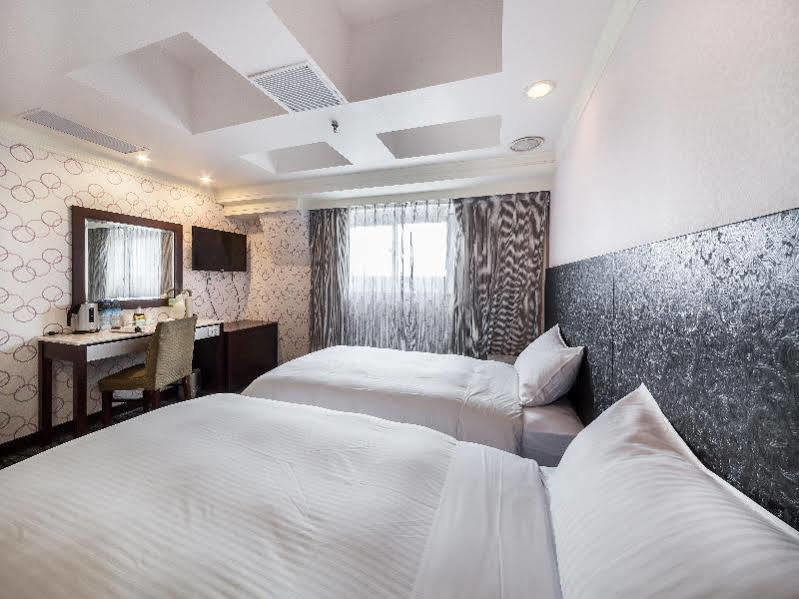 華麗大飯店ferrary Hotel Тайбэй Экстерьер фото